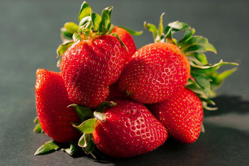 Low Carb Fruit, Strawberries - Best Skinny Fat Diet for Men - Photo by Mikhail Nilov